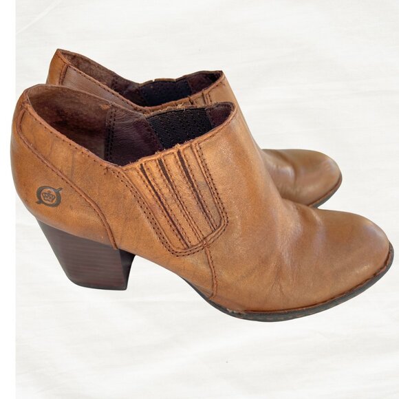 Born | Tan Leather Ankle Booties | Women’s 8 | Western Style | Everyday Comfort - Picture 1 of 12